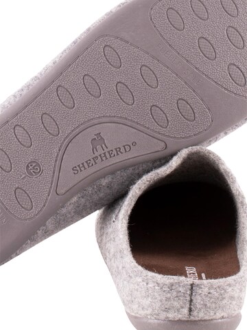 SHEPHERD Mules 'Jon' in Grey