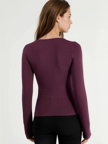 Busem - Camisa em roxo