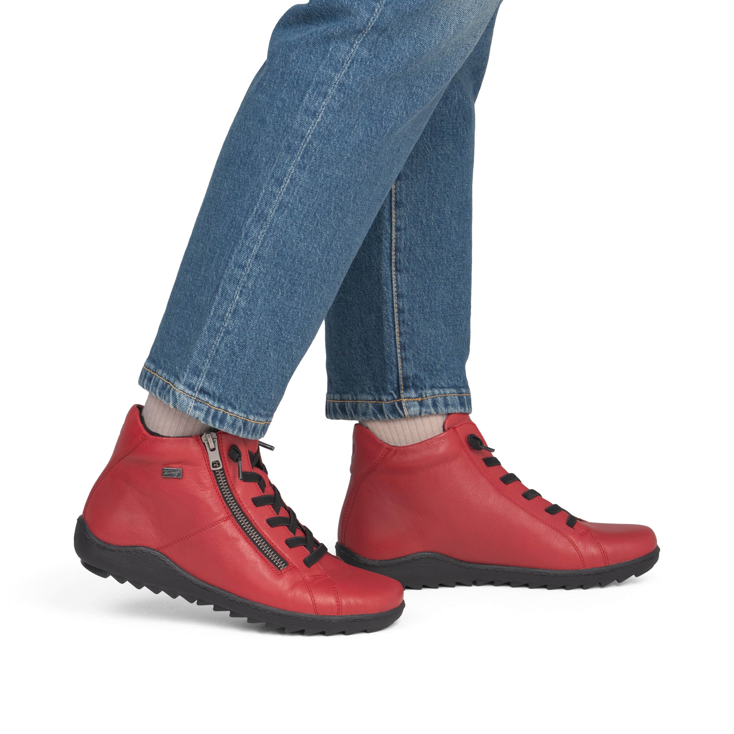 Bottines REMONTE en rouge : devant