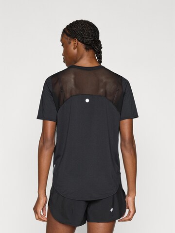 ASICS Λειτουργικό μπλουζάκι 'ROAD FADE' σε μαύρο