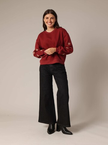 Sweat-shirt 'Sarina' Deeluxe en rouge