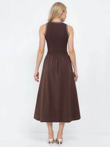 Abito di Busem in marrone