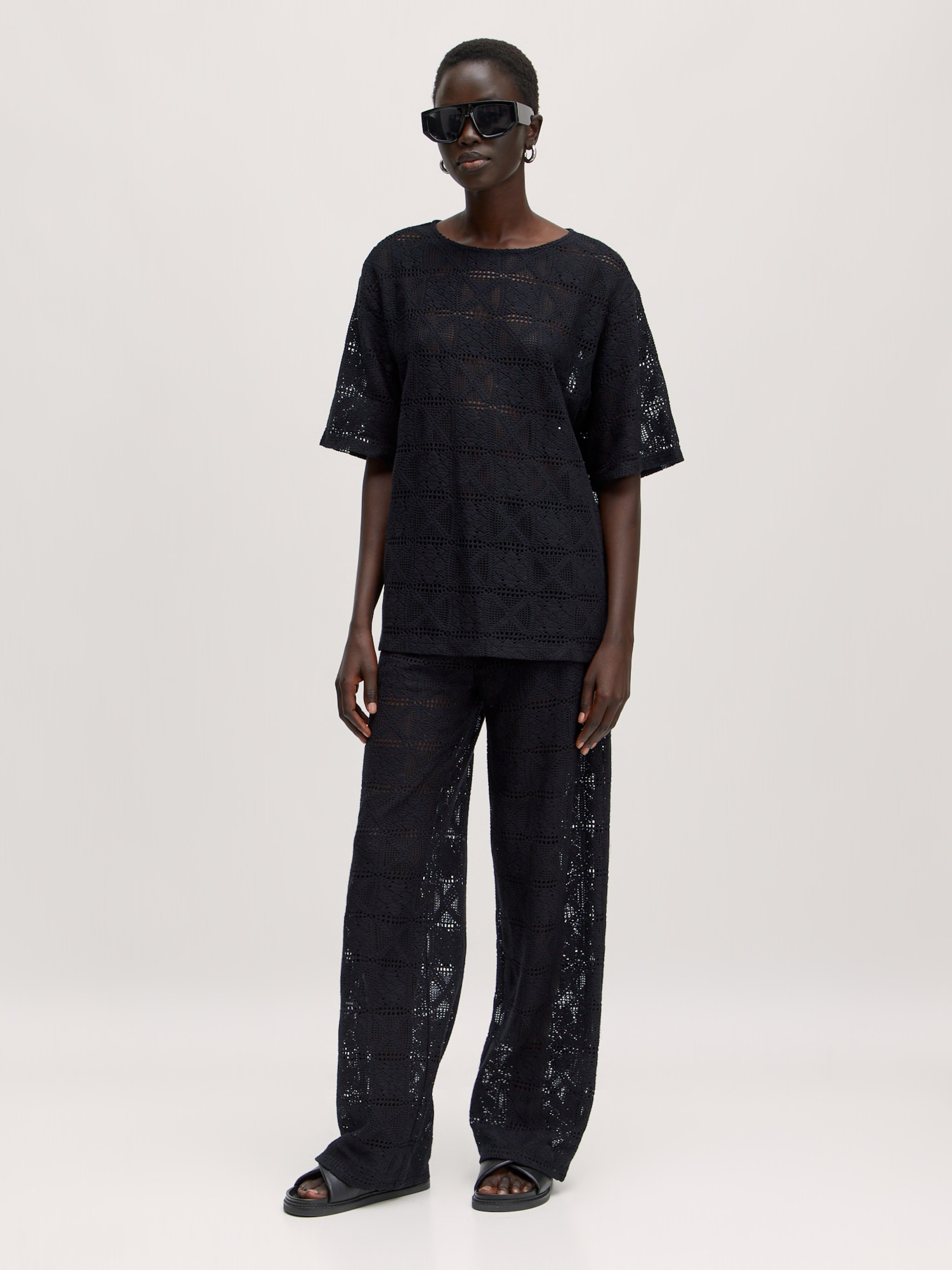 EDITED Produits T-shirt 'Xally' noir