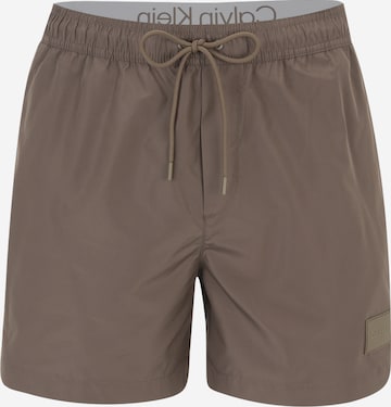 Shorts de bain Calvin Klein Swimwear en marron : devant