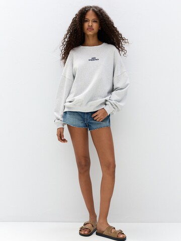 Pull&Bear Суичър в сиво