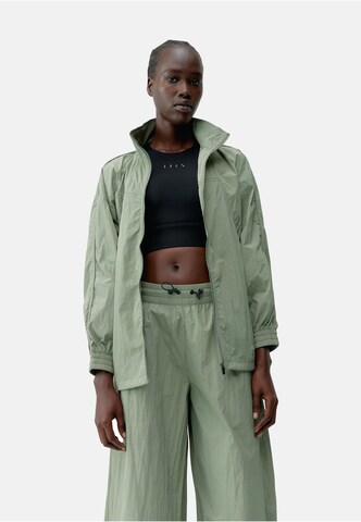 Born Living Yoga Between-season jacket 'Amara' in Green: front