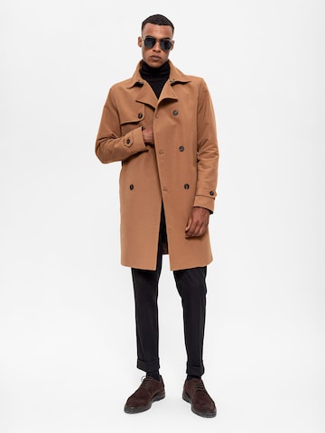 Antioch Between-seasons coat in Brown