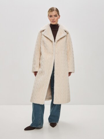 Manteau mi-saison CESARE GASPARI en beige : devant