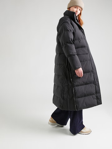 Cappotto invernale 'LOUISE' di BLONDE No. 8 in nero