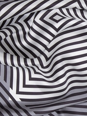 Sciarpa di Karl Lagerfeld in nero