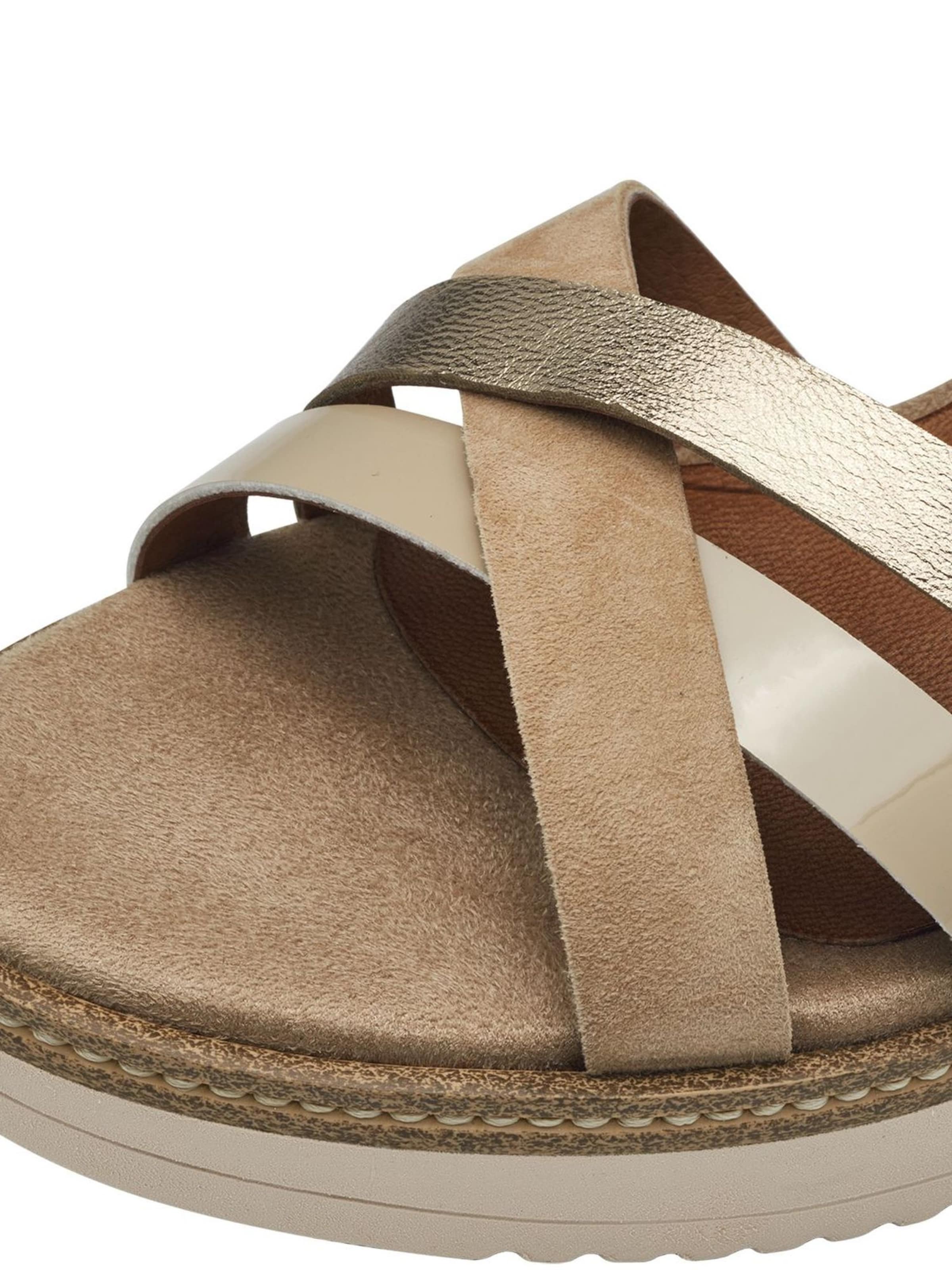 Tamaris Sandal in Beige