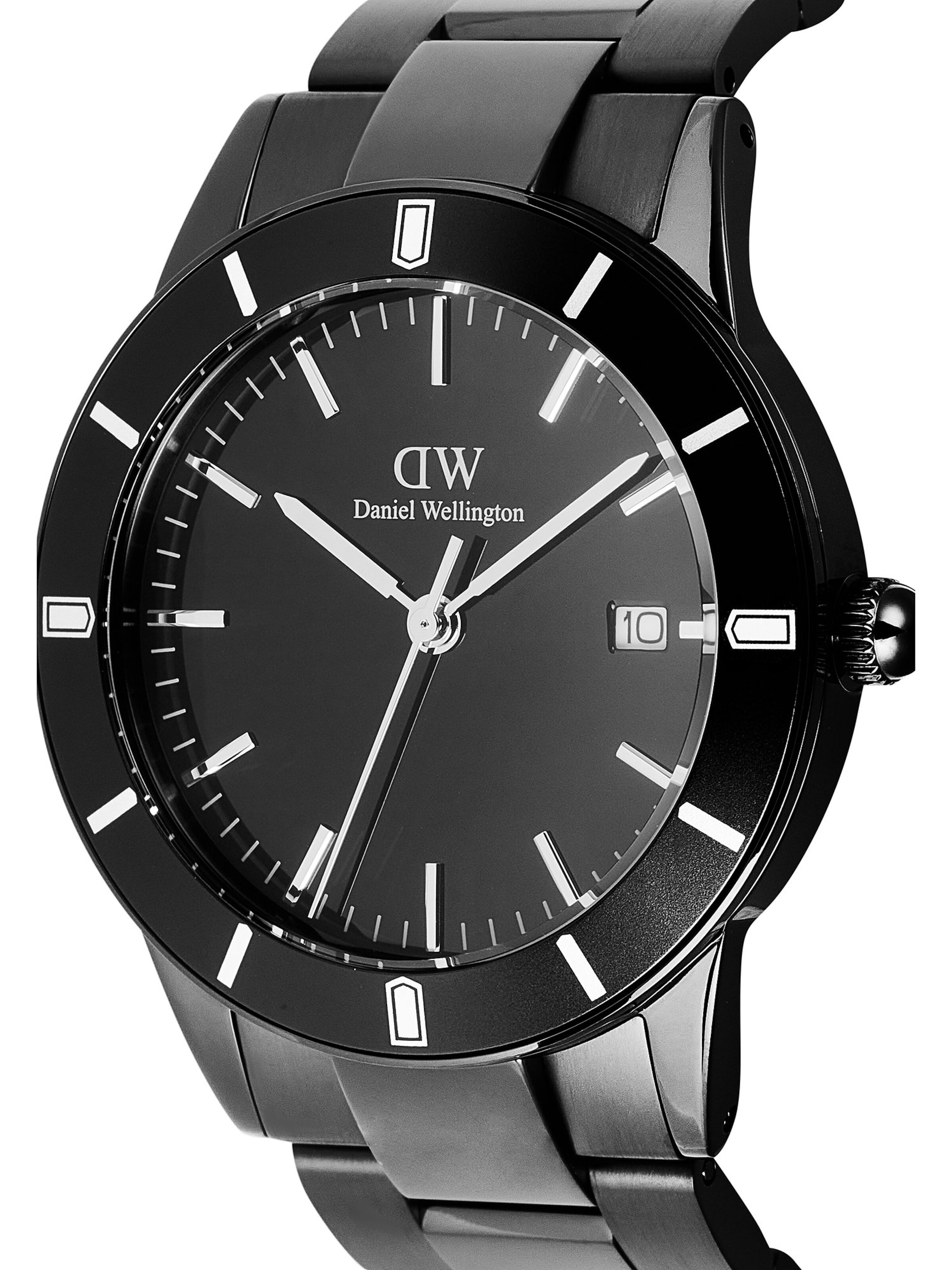 Daniel Wellington Analog watch in Black