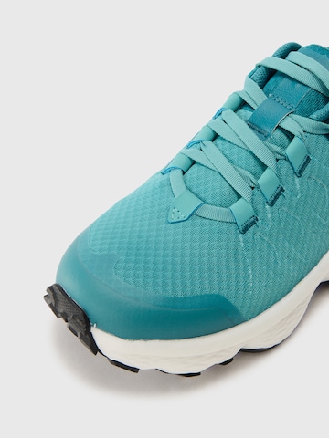 Chaussure basse 'ESCAPE THRIVE™ TITANIUM™' COLUMBIA en vert