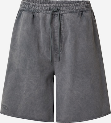 NCO Regular Housut värissä musta: etupuoli