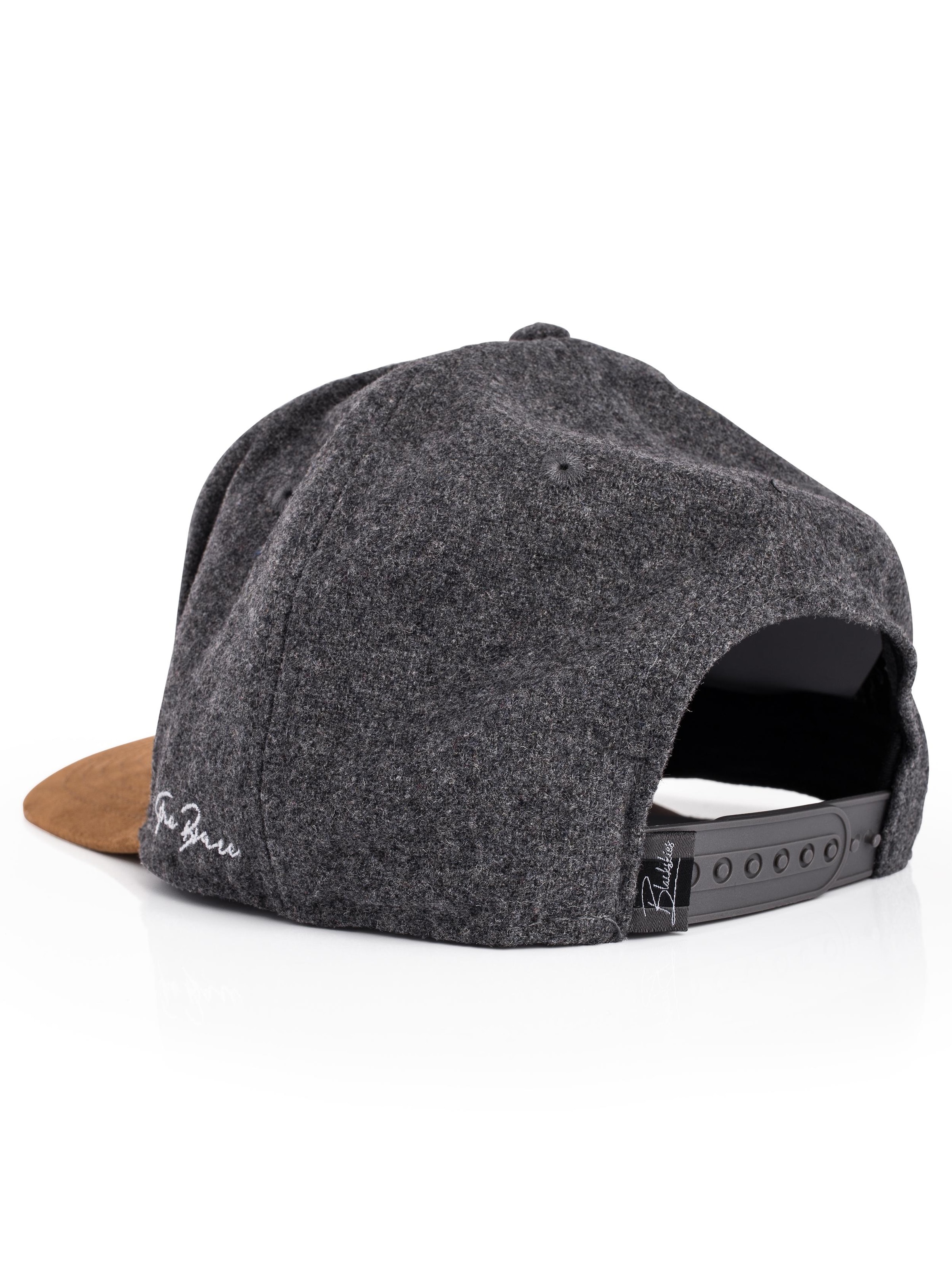 Blackskies Cap 'B Script' in Grey