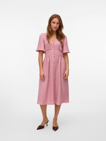 Robe-chemise 'MELANEY ' VERO MODA en rose