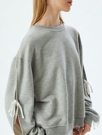 Koton Sweatshirt in Grijs