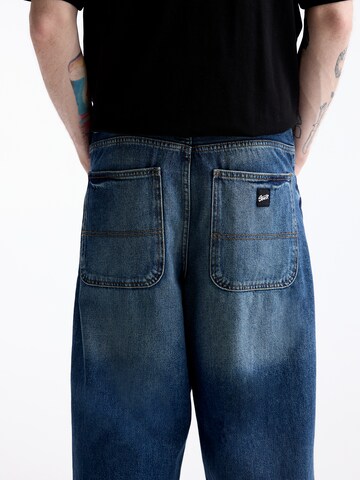 Pull&Bear Loose fit Jeans in Blue