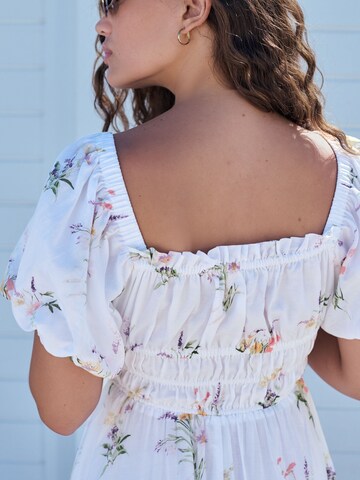 Robe Next en blanc