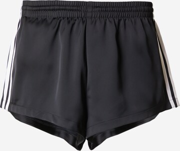 ADIDAS ORIGINALS Regular Shorts 'Pride' in Schwarz: predná strana