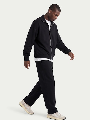 Baskets basses 'CLUB22.' Voile blanche en beige : devant
