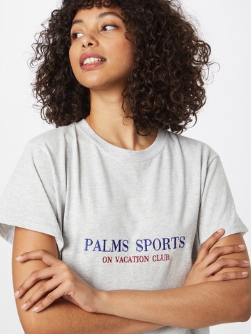 On Vacation Club T-Shirt in Grau