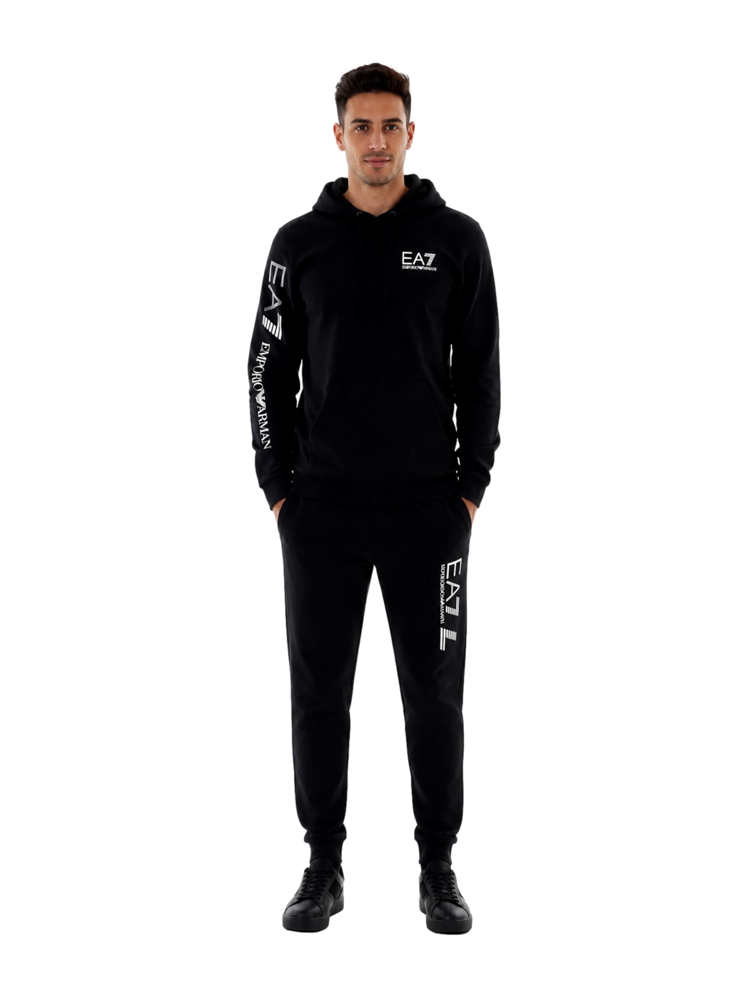 Felpa di EA7 Emporio Armani in nero