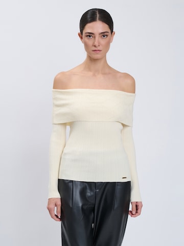 Influencer Pullover in Beige: Vorderseite