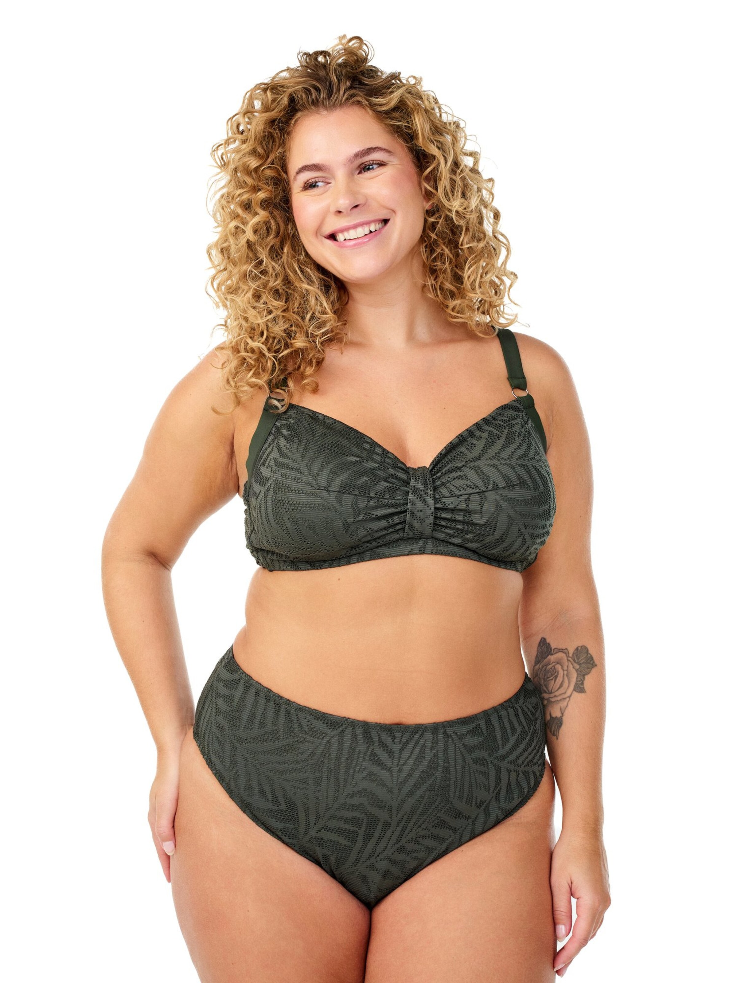 Swim by Zizzi Долнище на бански тип бикини 'Serina' в зелено: отпред