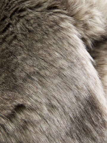 Next Pipo värissä harmaa