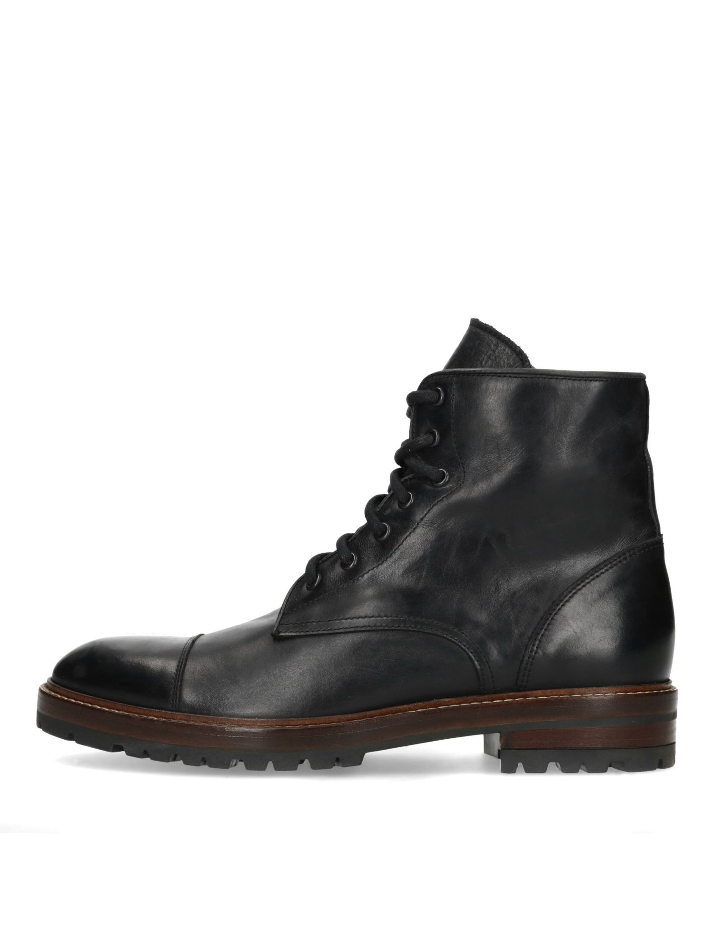 MANFIELD Lace-Up Boots in Black