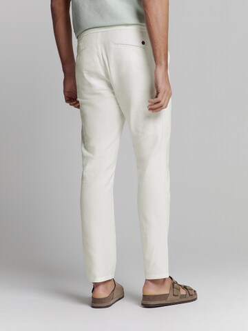 No Excess Regular Trousers in White