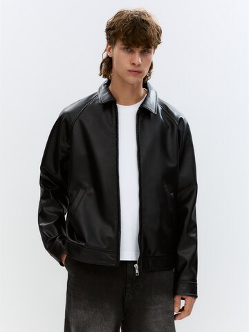 Pull&Bear Tussenjas in Zwart: voorkant