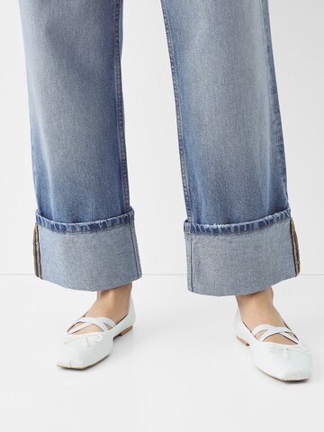 Tapered Jeans di Bershka in blu