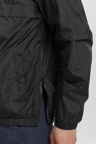 Veste mi-saison 'Skov' 11 Project en noir