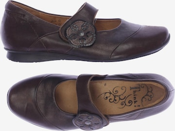 THINK! Flats & Loafers in 39 in Brown: front