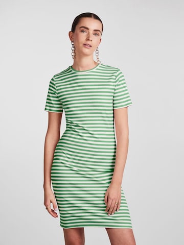 PIECES Φόρεμα 'RUKA' σε πράσινο: μπροστά