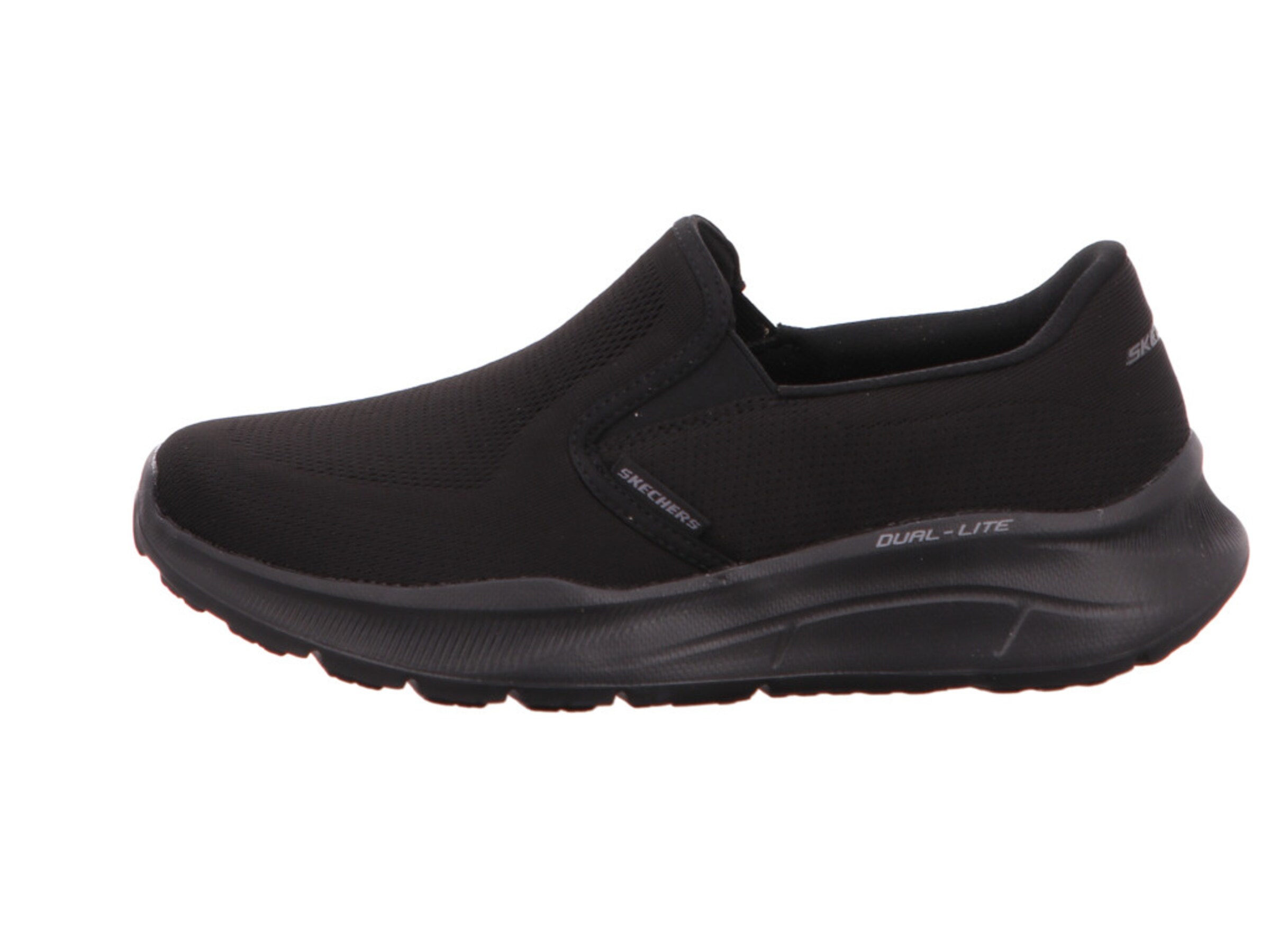 SKECHERS Slip-on in Black