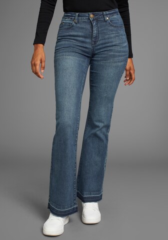 KangaROOS Flared Jeans in Blue