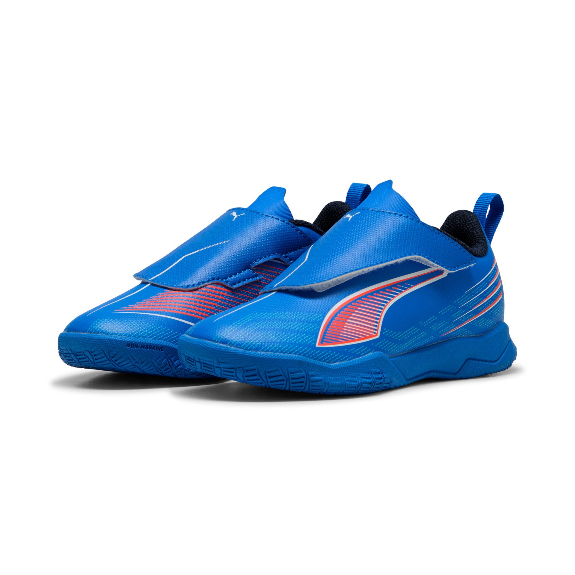 PUMA Sports shoe 'Ultra 6 Play' in Blue