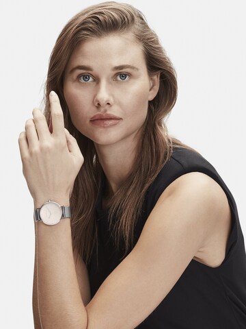 Liebeskind Berlin Uhr in Silber: Vorderseite