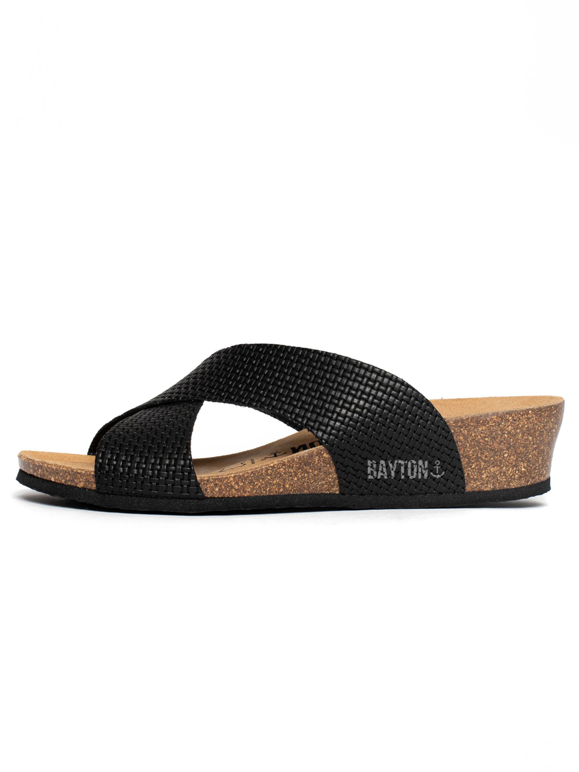 Saboți 'Marta' de la Bayton pe negru: față