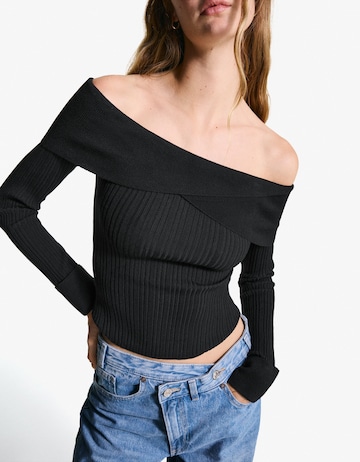 Bershka Neulepaita värissä musta