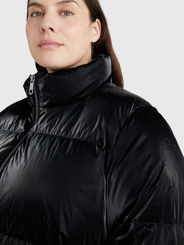 Tommy Hilfiger Curve Winterjacke in Schwarz