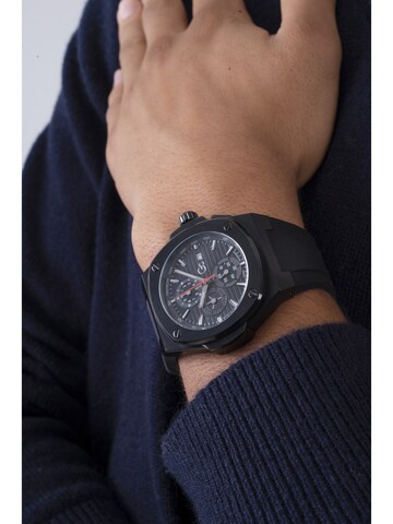 Gc Analoguhr 'Coussin Shape Racing' in Schwarz: Vorderseite