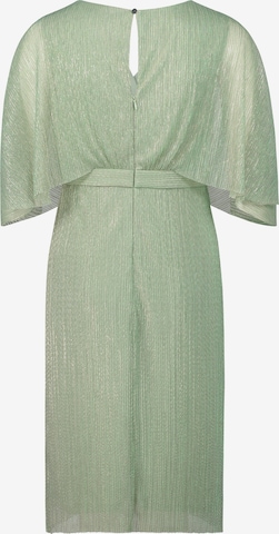 Vera Mont فستان للمناسبات بلون أخضر