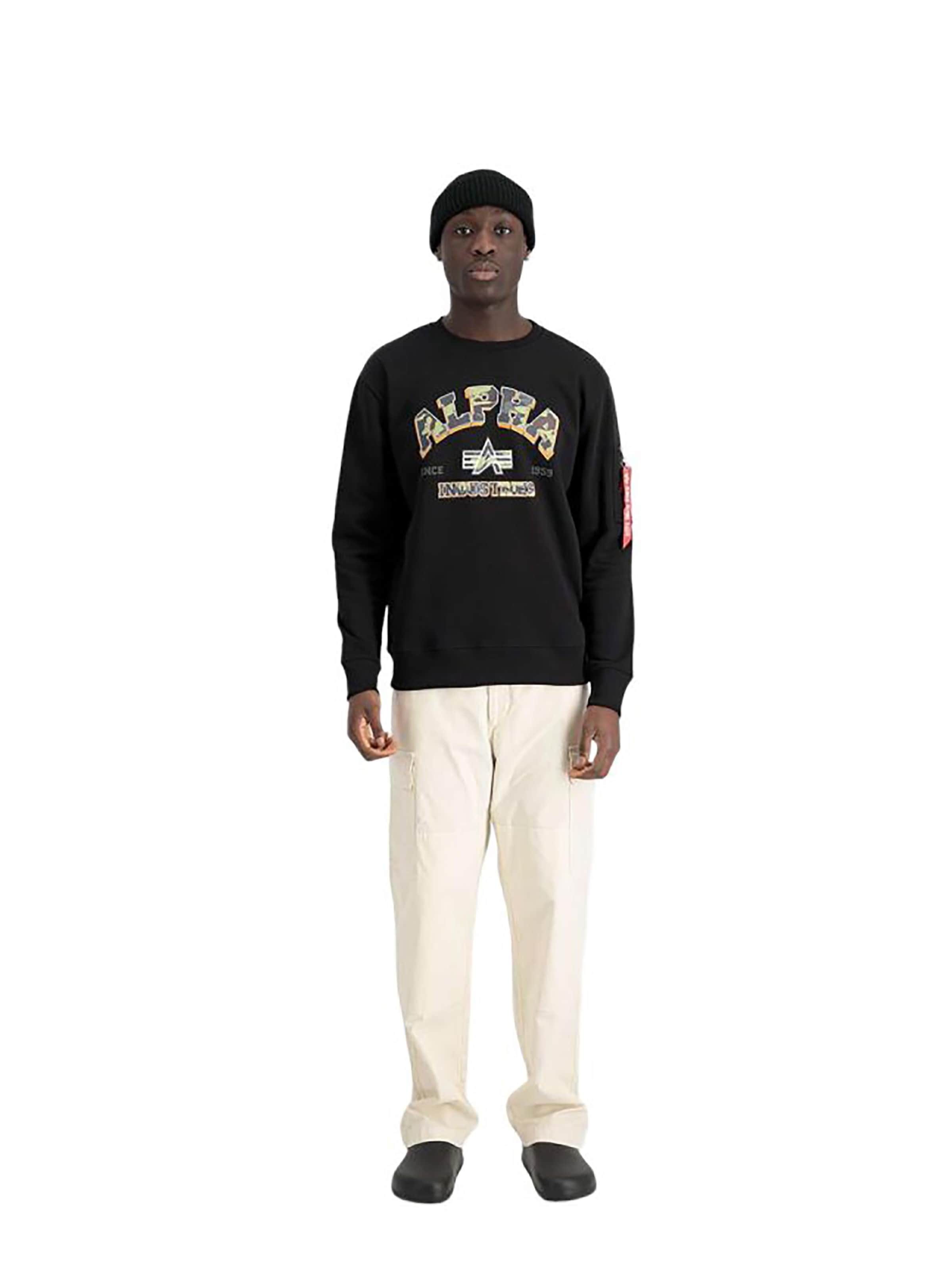 ALPHA INDUSTRIES Sweatshirt 'College' in Zwart