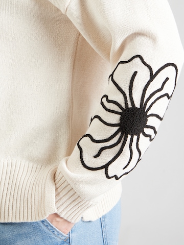 Pulover 'CARPetra' de la ONLY Carmakoma pe bej