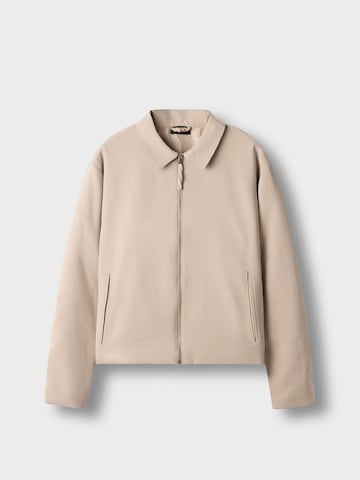 Burocs Between-Season Jacket 'Zipped' in Beige: front
