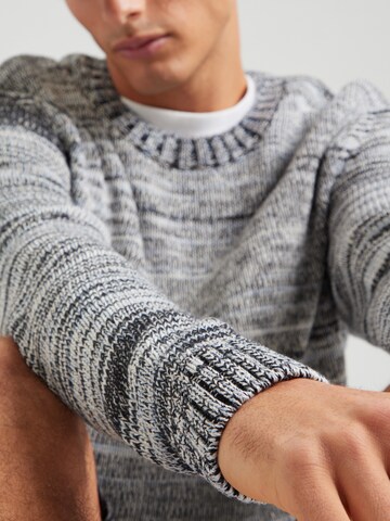ARMEDANGELS Trui 'YARNMIX' in Grijs
